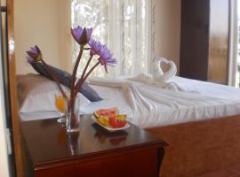 Witherspoon Lodge: Kandy şehrinde bir otel
