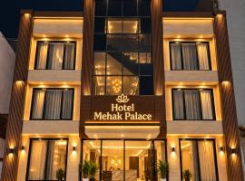Hotel Mehak Suites, hotel din Noida