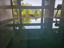 Hotel Txoriene - Arrieta, hotel en Arrieta