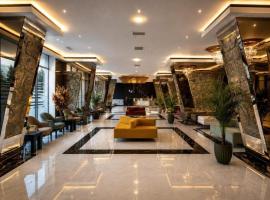 Innab Inn Hotel & Restuarant، فندق في باكو