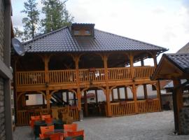 Gusinjska Kula Hotel, מלון בGusinje