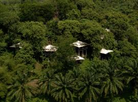 Kachonghills Tented Resort Trang, готель у місті Транг
