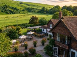 Tottington Manor Hotel, hotel in Henfield