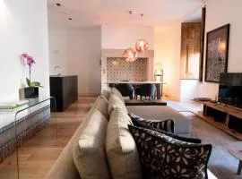 Flora Chiado Apartments