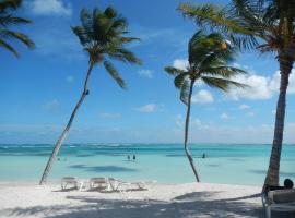 Los Corales Tropical Suites Villas and Homes - Beach Club, Spa, Restaurants - playa Bavaro, hotelli Punta Canassa