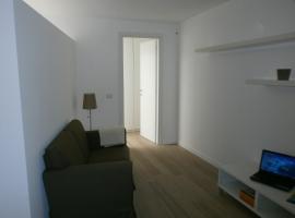 Appartamento Galileo, hotel with parking in Seregno