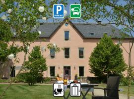 HÔTEL LA FERME DE BOURRAN - RODEZ - parking privé avec bornes pour voitures électriques, hôtel à Rodez