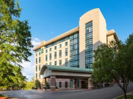 Embassy Suites by Hilton at Hot Springs Convention Center, hotel i Hot Springs