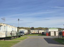 Golden Anchor Caravan Park: Chapel Saint Leonards şehrinde bir otel