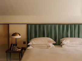 The Lodge Hotel - Putney, hotel in London
