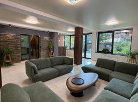 Viesnīca Hotel Elite House Mestijā