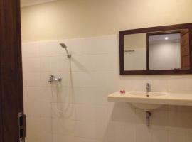 Sinar Rinjani Cottage & Restaurant โรงแรมในเซอนารู