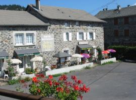 Auberge du Meygal, hotel v destinaci Champclause