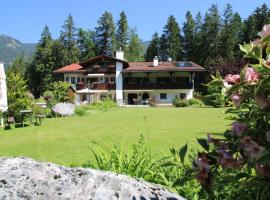 Alpenchalet Zum Jeremia, cabin in Grainau