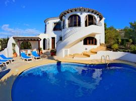 La Madrugada - Luxury Moraira Villa With Sea Views and Private Heated Pool, khách sạn ở Moraira