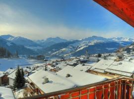 Casa Ansiel - 2.5 Zimmer Ferienwohnung am Sonnenhang von Falera, hotel in Falera