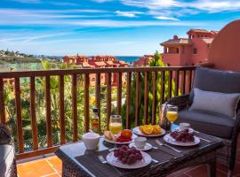 Apartamento Costa Galera DUPLEX PENTHOUSE, Hotel in Estepona