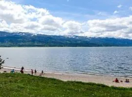 Cascade Lakeview Log Cabin