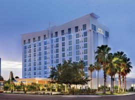 Tampa में, होटल Hotel Alba Tampa, Tapestry Collection By Hilton