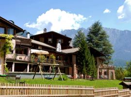 Park Hotel Villa Trunka Lunka, hotell i Cavalese