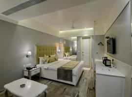 Hotel Emerald, hotel in Chandīgarh