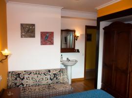 Hospedaxe Carragal, guest house in Ribadeo