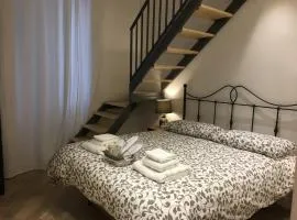 La Scalinata di Chiaia