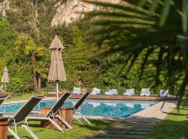 Active & Family Hotel Gioiosa, hotel sa Riva del Garda