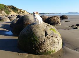 Moeraki Boulders Motel, hotel in Hampden