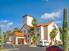 Comfort Inn & Suites - Tucson Airport: Tucson şehrinde bir otel