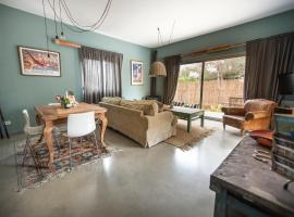Ca n'Alorda Holiday Home Cala Llombards playa, wifi, seguridad y relax, hotel in Santanyi
