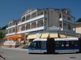 Hotel Selliner Hof: Ostseebad Sellin şehrinde bir otel