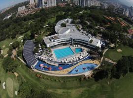 Club Campestre De Bucaramanga, hotel with jacuzzis in Bucaramanga