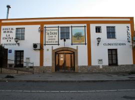 Hostal la Encina, pensionat i El Real de la Jara