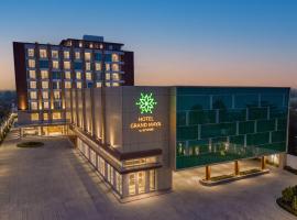 Grand Maya by ARTOTEL, Banjarbaru, hotel v destinaci Ulin