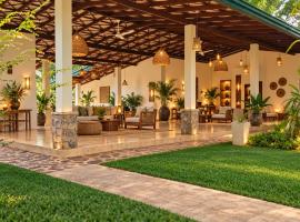 Cinnamon Retreats - Private Forest Estate & Villas, hotel di Hikkaduwa