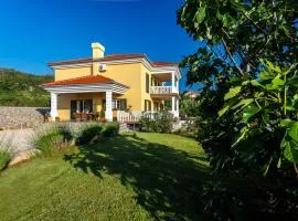 Villa Mirela