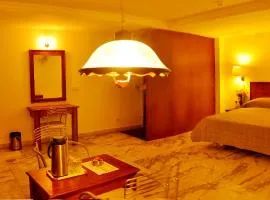 Nayagara Hotel