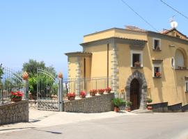 Agriturismo Antico Casale Colli Di San Pietro, hotel in Piano di Sorrento