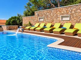 Boutique Hotel Bol, hotel em Bol