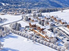 Alpen Eghel Resort & SPA, hotel in Folgaria