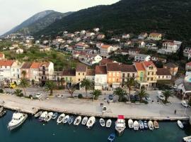 Apartments Jelavic, hotel in Trpanj