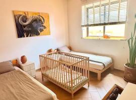 Dar Makai Surf Hotel, hotel em Tamraght Ouzdar
