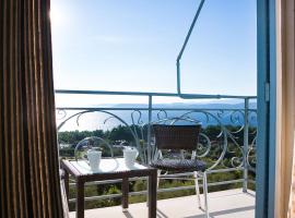 Irini Apartment, hotel em Lassi