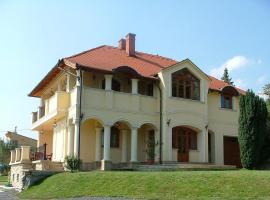Bruckner Villa Apartman