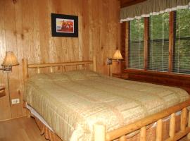 Carolina Landing Camping Resort Cabin 10, lomakylä kohteessa Fair Play