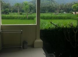 Lumbung Sari Home Stay, khách sạn ở Amed