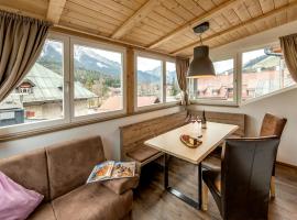 Dolomite Apartments Winklwiese, khách sạn ở San Candido