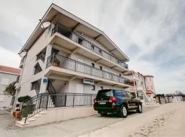 Zaton Apartmani M. Ilesh