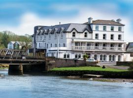 West Cork Hotel, отель в городе Скибберин